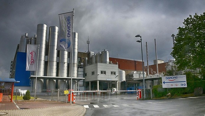 Danone закрывает молочный завод в Германии на фоне реструктуризации