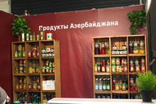 Азербайджан продлил возможность ввоза пищевой продукции со стикерами на азербайджанском языке