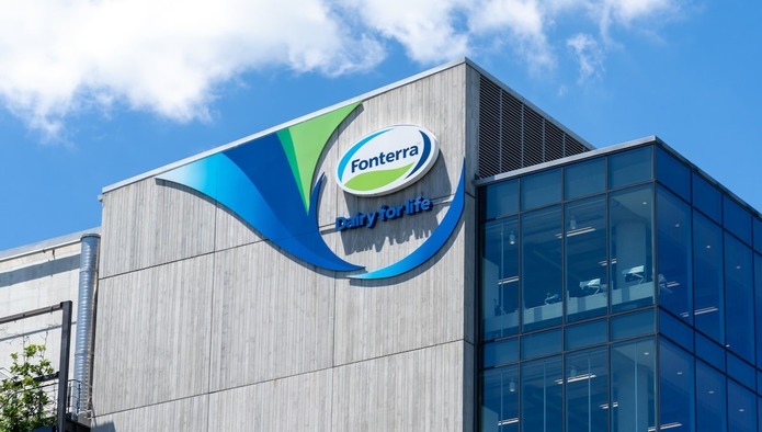 Крупнейшие молочные концерны присматриваются к активам Fonterra стоимостью $2,4 млрд